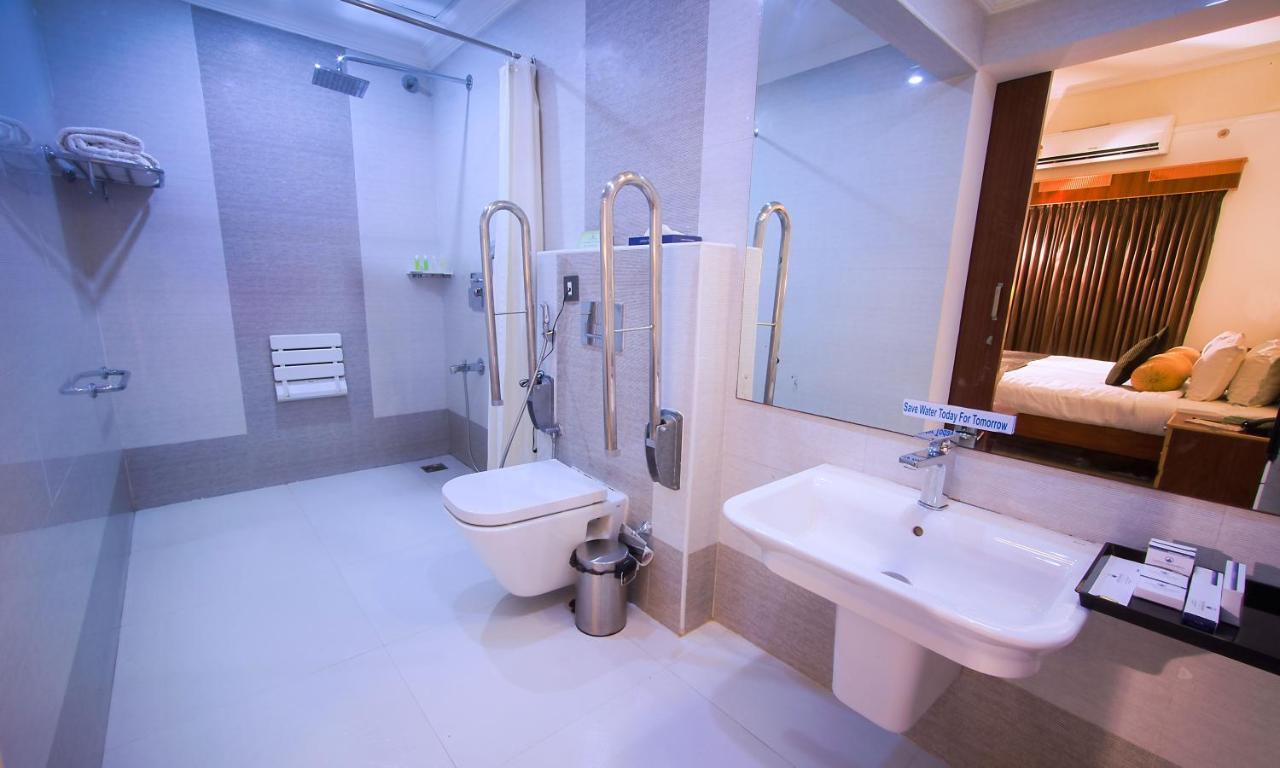 Contour Backwaters Hotel Resort & Convention Centre Ramankari Bagian luar foto